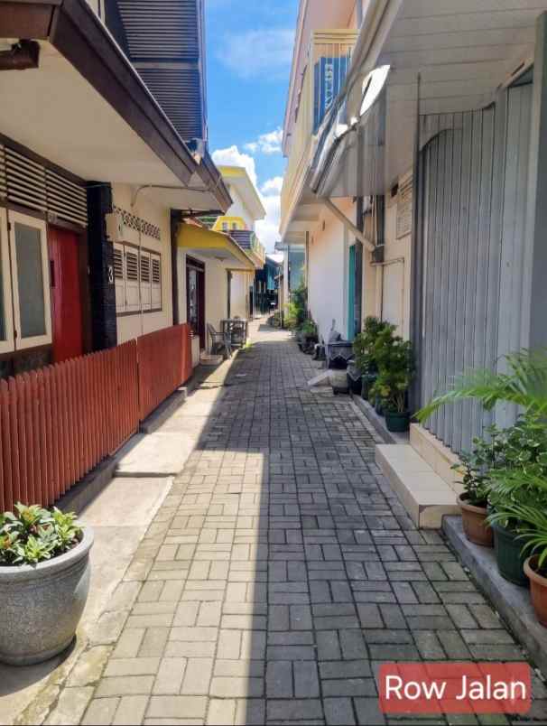 dijual rumah full furnished di tambak gringsing tengah
