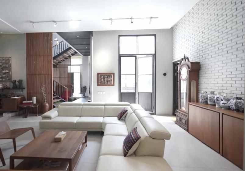 dijual rumah gading serpong cluster