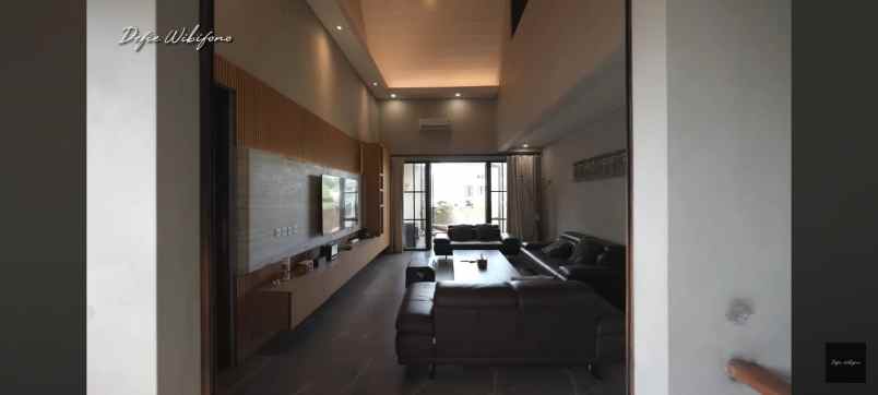 dijual rumah gading serpong cluster