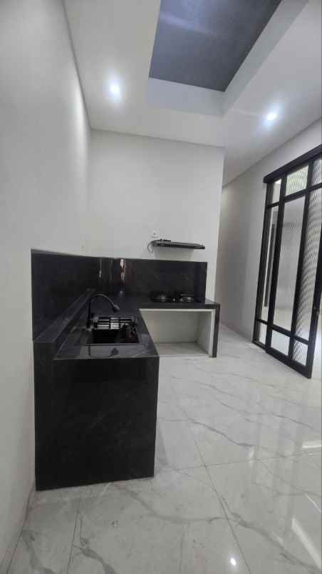 dijual rumah galaxy bumi permai