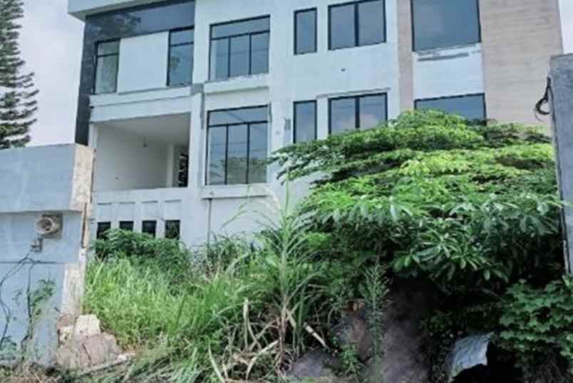 dijual rumah graha metropolitan