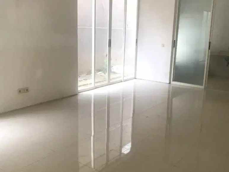 dijual rumah graha natura