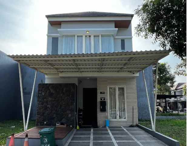 dijual rumah graha natura surabaya barat