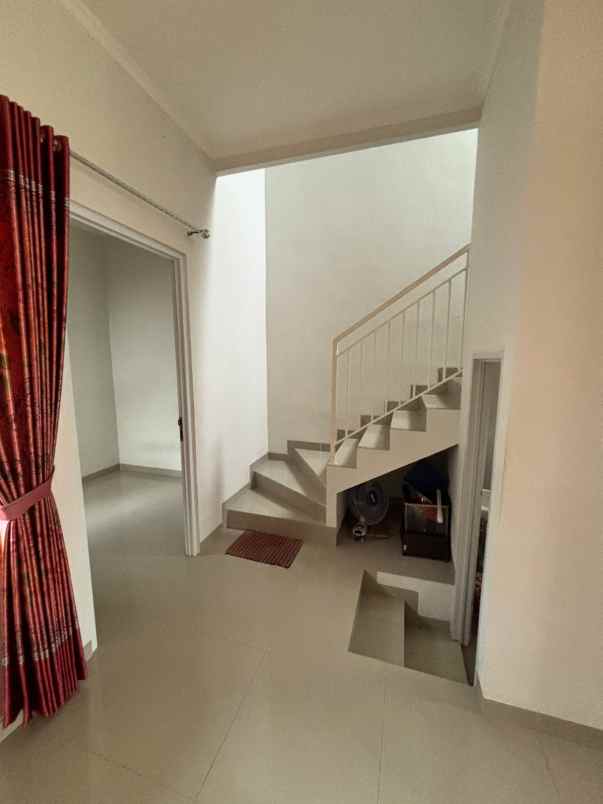 dijual rumah grand mekarsari