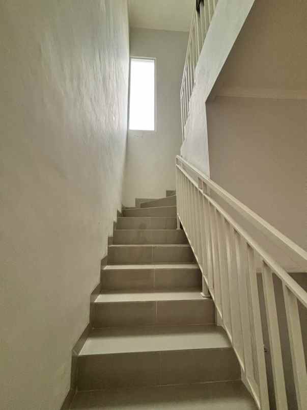 dijual rumah grand mekarsari