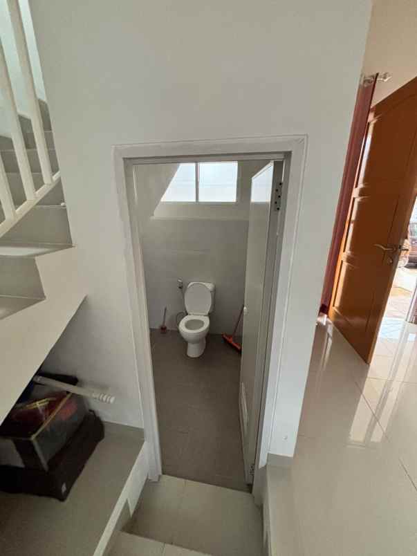 dijual rumah grand mekarsari