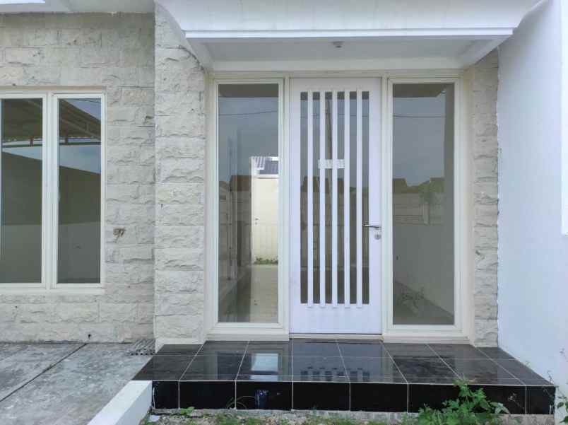 dijual rumah greenlake cluster five