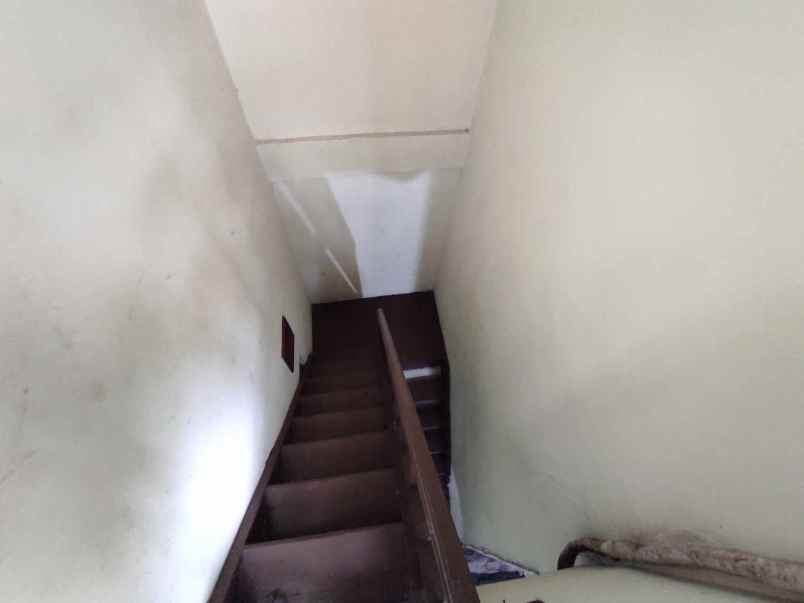 dijual rumah griya gundala