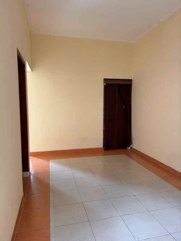 dijual rumah harapan indah 1 perumahan