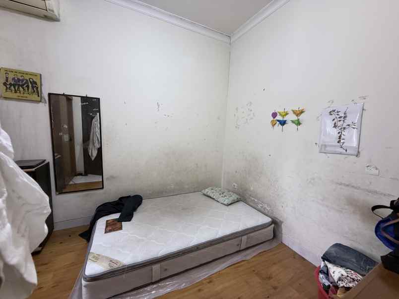 dijual rumah harapan indah