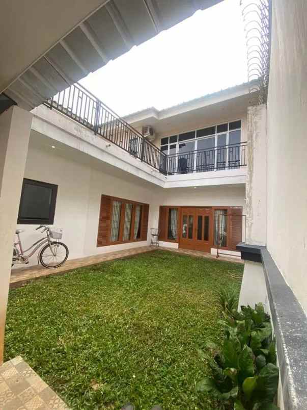 dijual rumah hunian di bintaro sektor 8