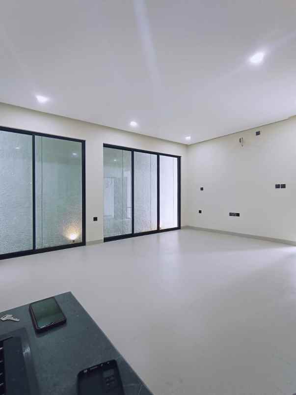 dijual rumah jagakarsa