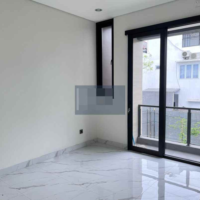 dijual rumah jagakarsa