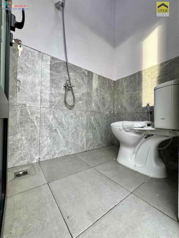 dijual rumah jagakarsa jakarta selatan