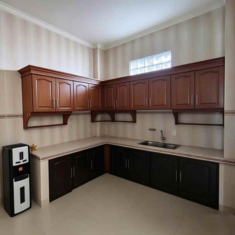 dijual rumah jalan andakasa