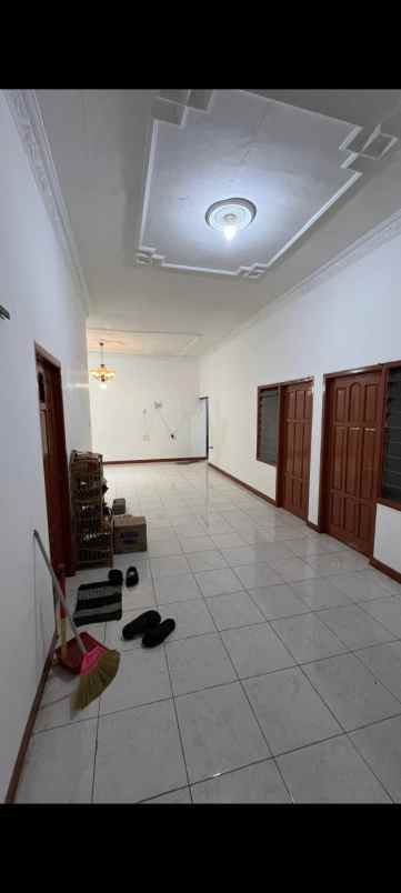 dijual rumah jalan banteng
