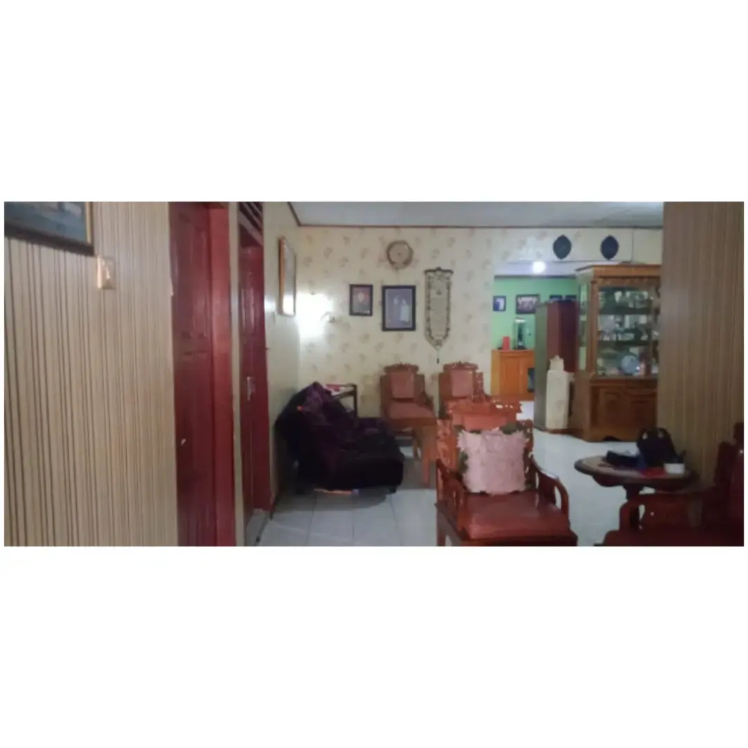 dijual rumah jalan bukit barisan v