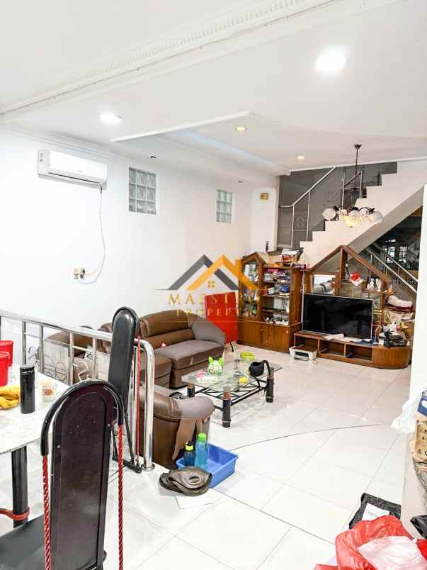 dijual rumah jalan cik ditiro dalam medan