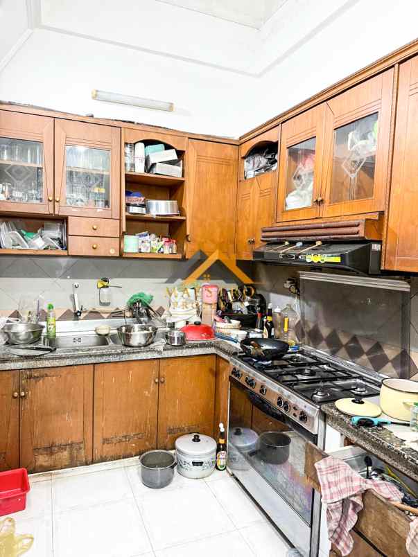 dijual rumah jalan cik ditiro dalam medan