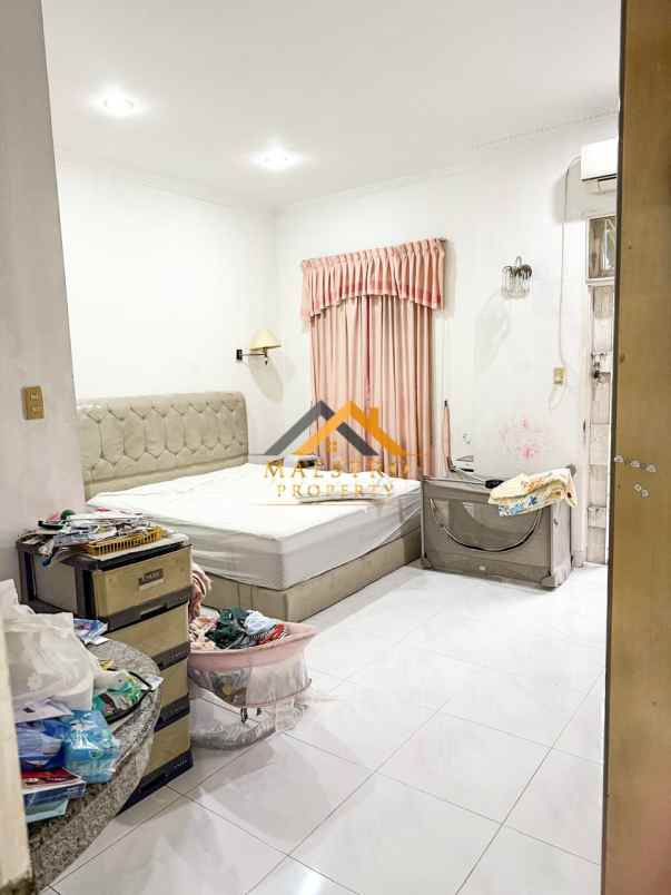 dijual rumah jalan cik ditiro dalam medan