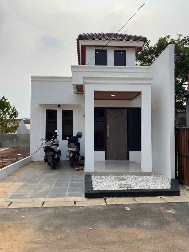 dijual rumah jalan cilalung 4