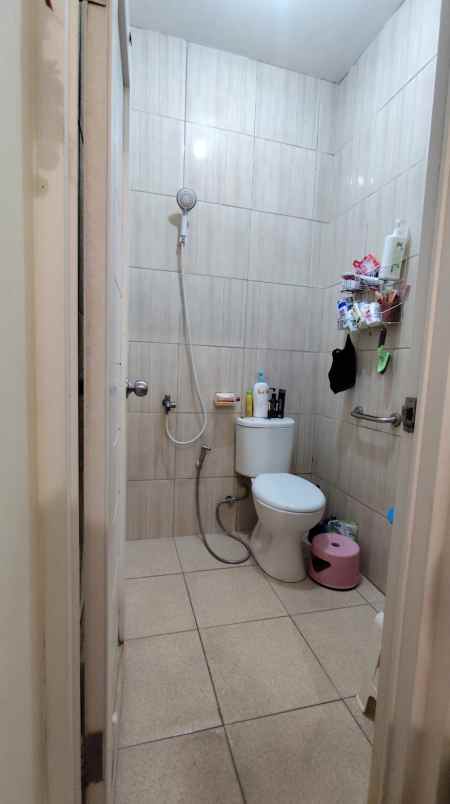 dijual rumah jalan elang raya