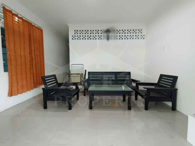 dijual rumah jalan hasanuddin