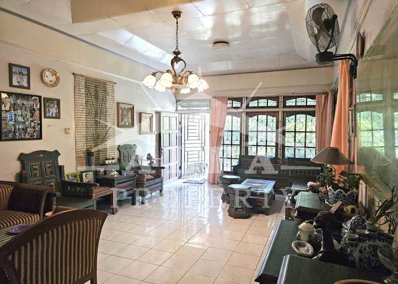 dijual rumah jalan karna sosial