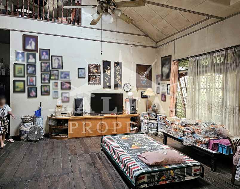 dijual rumah jalan karna sosial