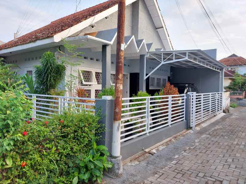 dijual rumah jalan kartini