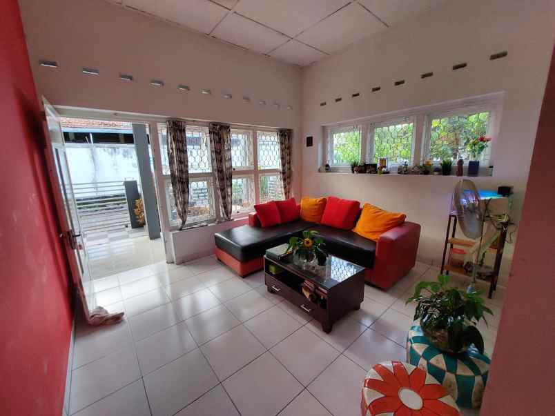 dijual rumah jalan kartini