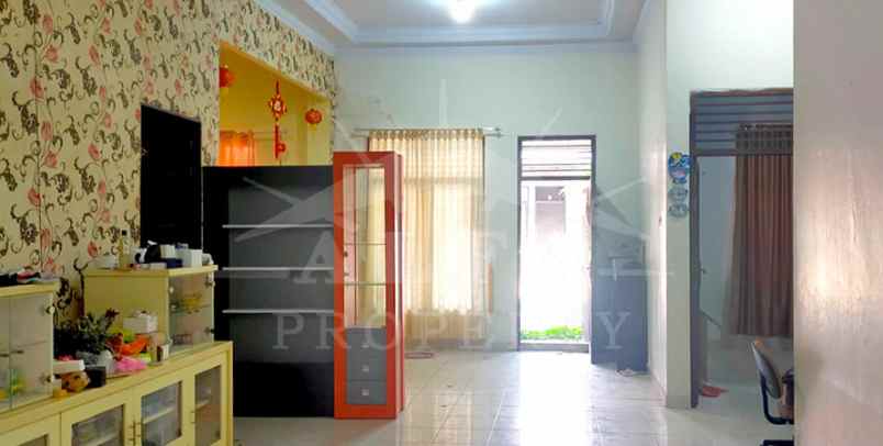 dijual rumah jalan karya baru