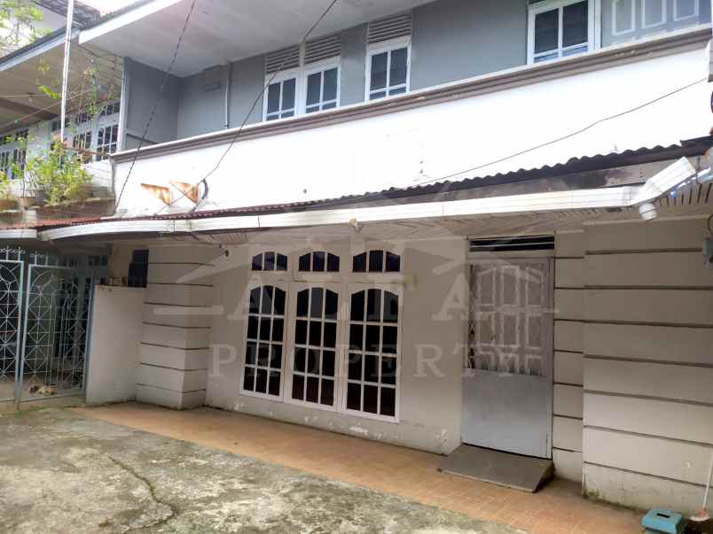 dijual rumah jalan meranti