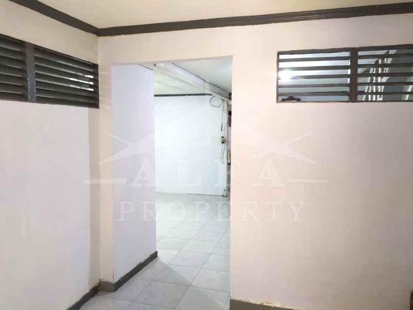 dijual rumah jalan meranti