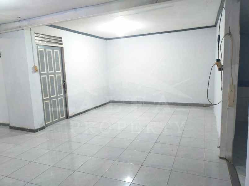 dijual rumah jalan meranti