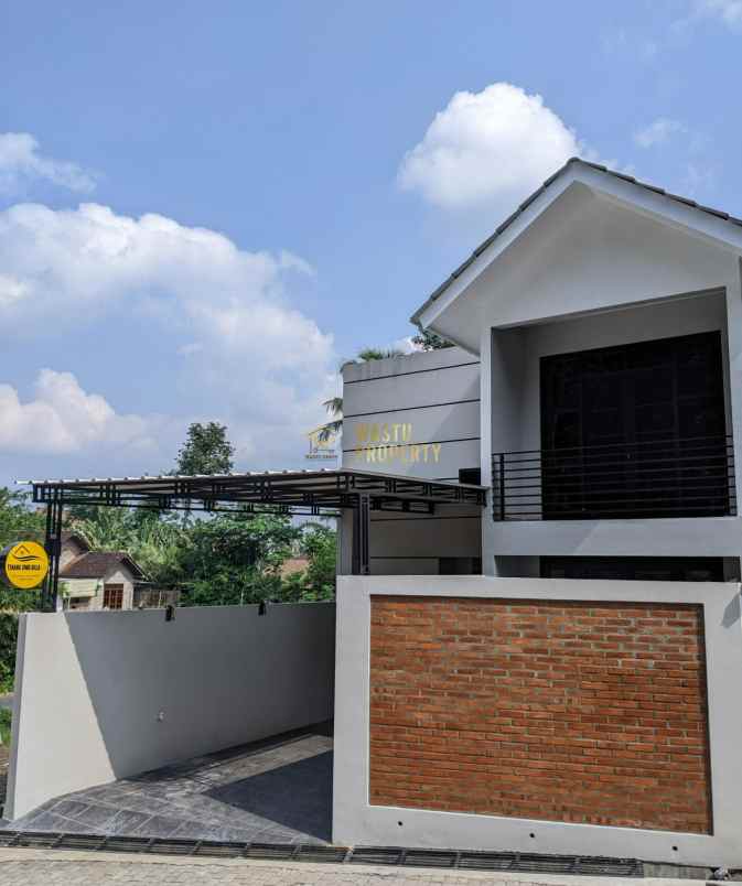 dijual rumah jalan palagan km 16
