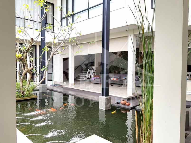 dijual rumah jalan parit haji husin 2