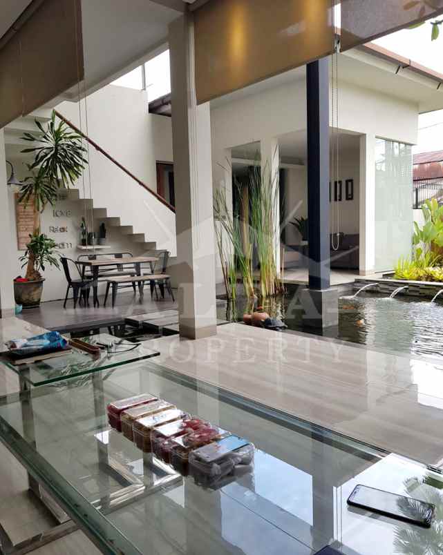 dijual rumah jalan parit haji husin 2