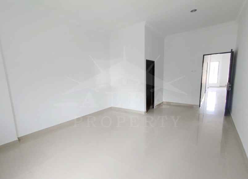 dijual rumah jalan putri candramidi