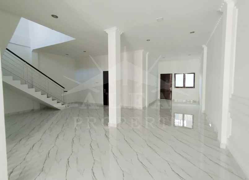 dijual rumah jalan putri candramidi