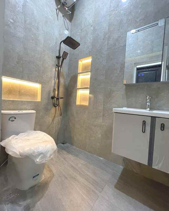 dijual rumah jalan raya ceger pondok aren