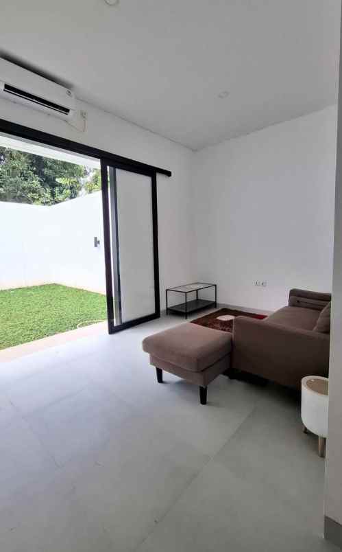 dijual rumah jalan raya pondok cabe