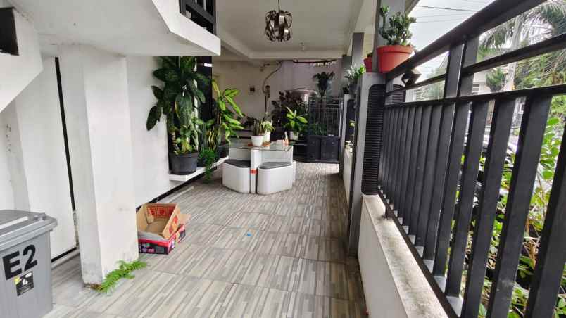 dijual rumah jalan satsui tubun gadang
