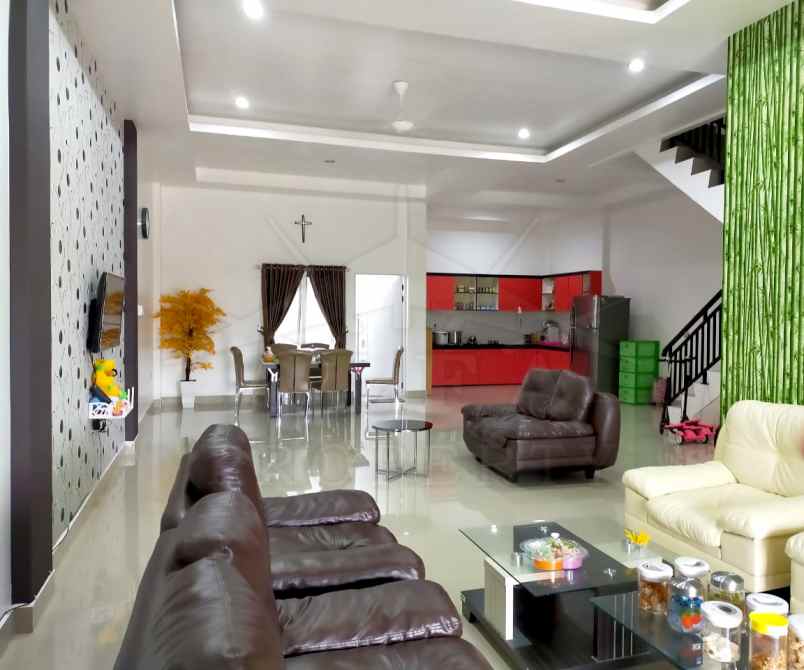 dijual rumah jalan sungai raya dalam