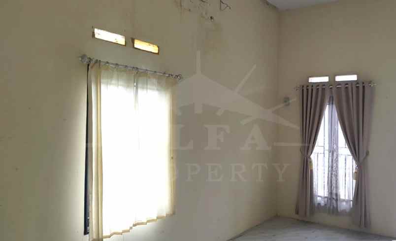 dijual rumah jalan sungai raya dalam
