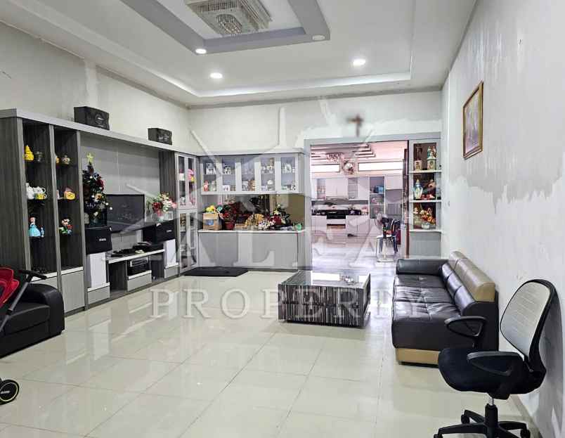 dijual rumah jalan sungai raya dalam