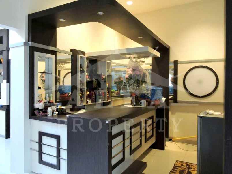 dijual rumah jalan surya