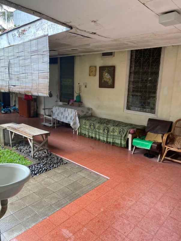 dijual rumah jalan tidar