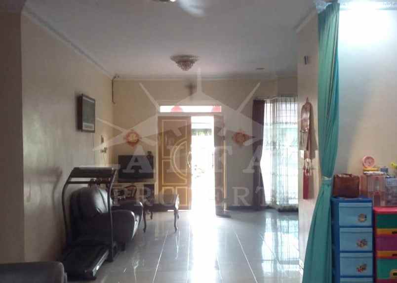 dijual rumah jalan wr supratman
