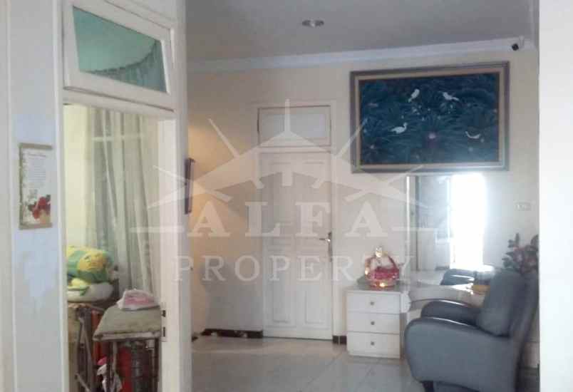 dijual rumah jalan wr supratman